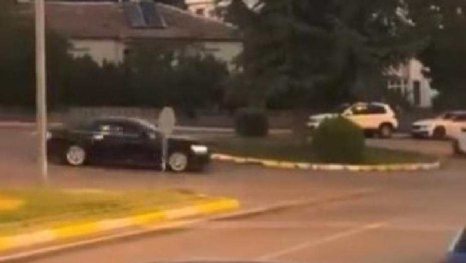 Elazığ'da Drift Yapan Sürücü Yeniden Kameralara Takıldı