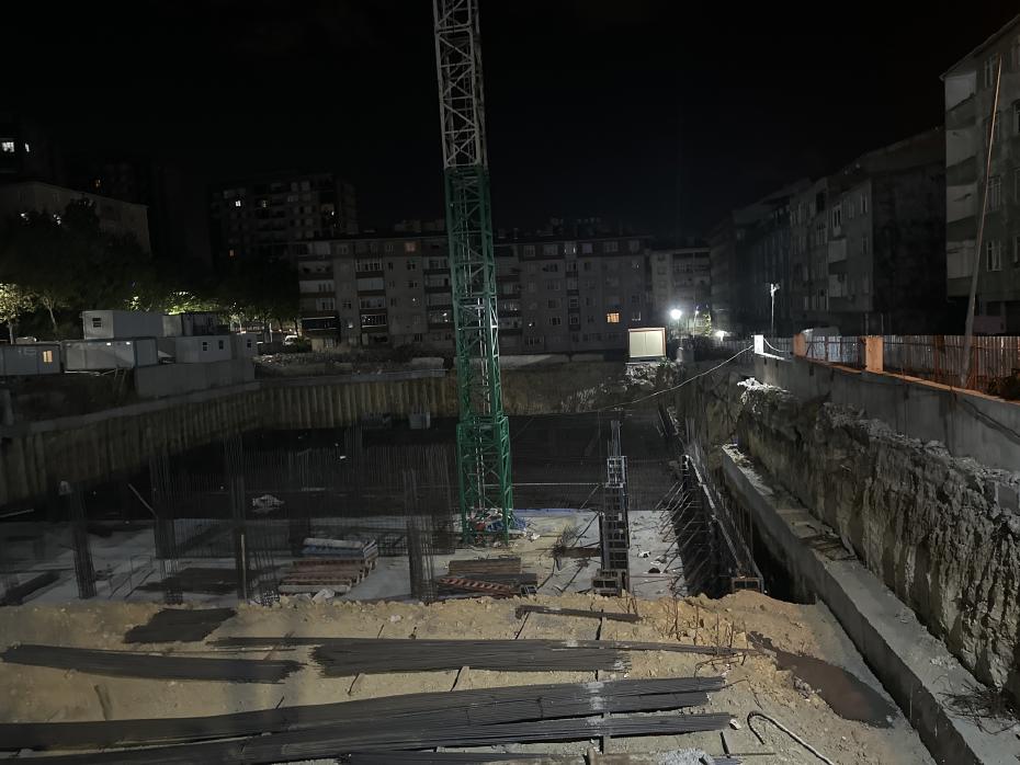 Sultangazi’de inşaat alanında toprak kayması ve güvenlik önlemleri