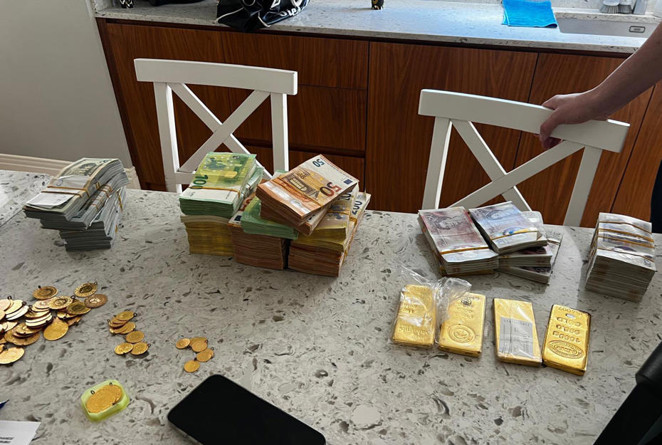 Mersin'de Büyükşehir Belediyesi'ne Yönelik Yolsuzluk Operasyonu ve Şüphelinin Büyük Serveti
