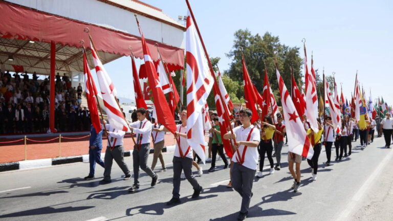 51. yıldönümünde Kıbrıs Barış Harekâtı: ‘Türkler katliamlardan korundu’ – Son Dakika Türkiye Haberleri