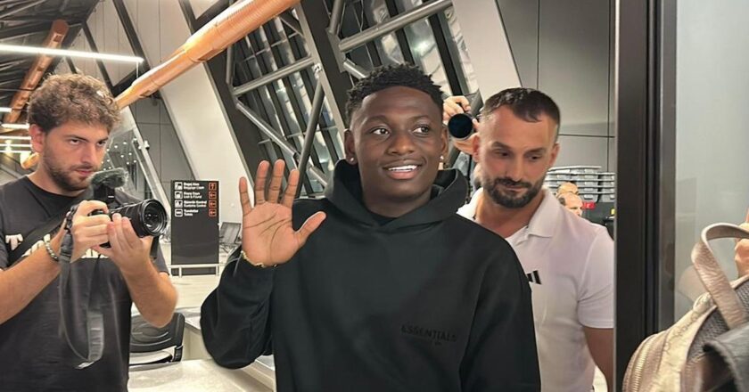 Son Dakika Spor Haberi | Trabzonspor, yeni transferi Kazeem Olaigbeye kavuştu