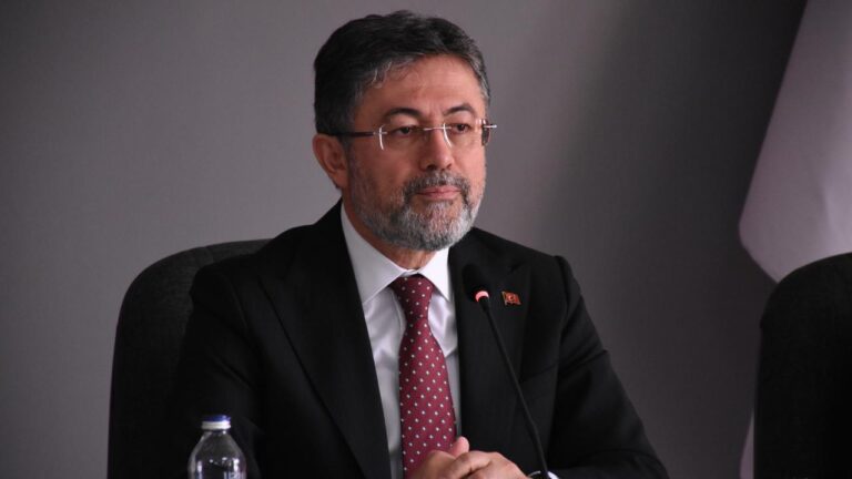 Bakan Yumaklı: İklim Kanunu’nda yapay etle ilgili düzenleme yok