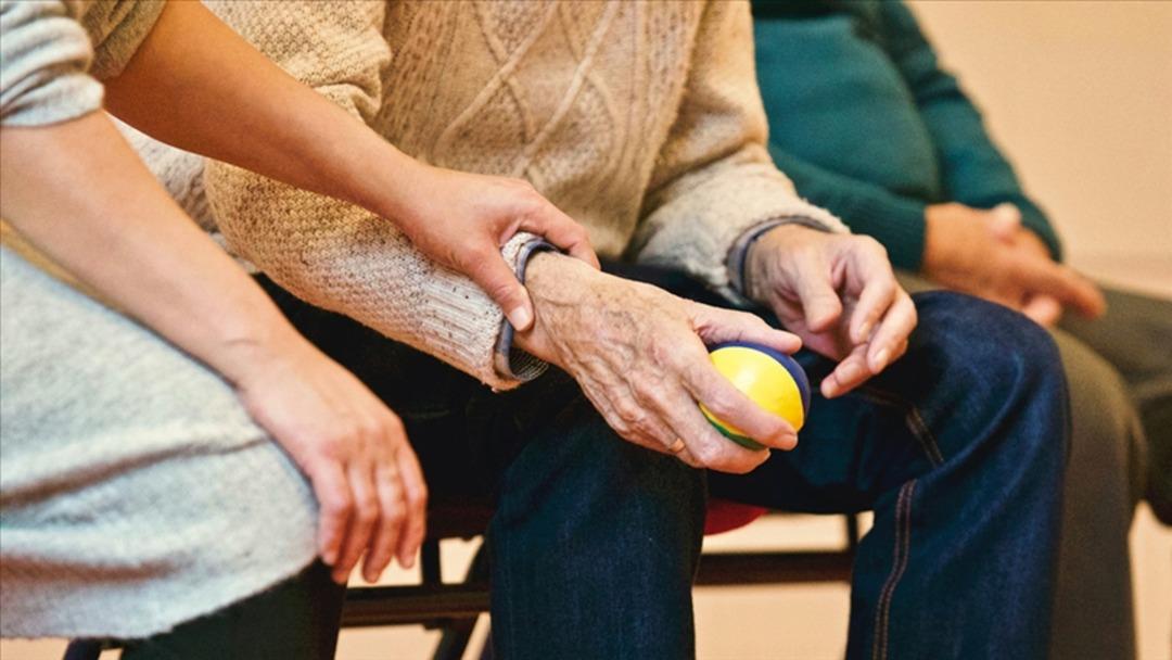 Alzheimer'daki bu belirtilere dikkat edin: 