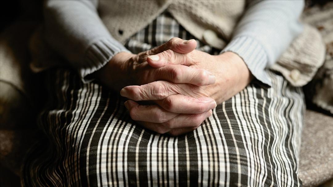 Alzheimer'daki bu belirtilere dikkat edin: 