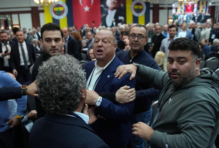 F.Bahçe üst kurul toplantısında gerginlik