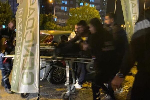 Kahvehanedeki tartışma dışarı taştı: 1 yaralı