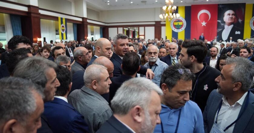 Fenerbahçe Yüksek Divan Kurulu Toplantısı’nda gerginlik