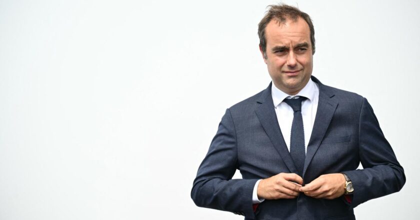 Macron’un istifa eden Lecornu’yu yeniden başbakan ataması tepki çekti