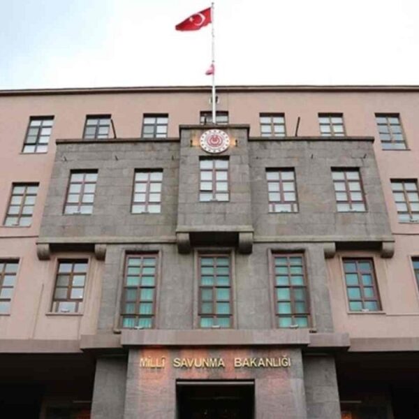 MSB doğruladı: Gürcistan’da düşen kargo uçağındaki 20 personel hayatını kaybetti