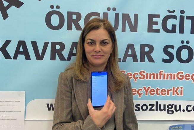 Vize Süreçlerinde Öğrencilerin İşini Kolaylaştıran Akademik Sözlük Yaklaşımı