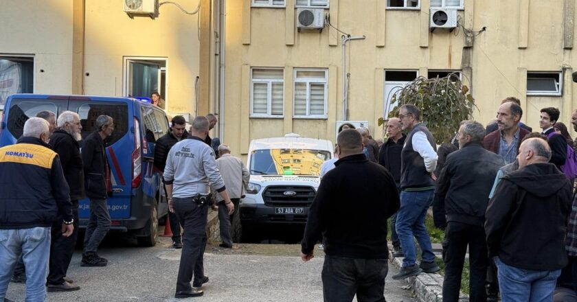 Rize’de serender devrildi: 2 kişi hayatını kaybetti, 1 kişi yaralandı