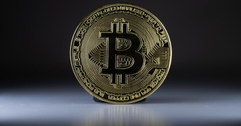 Bitcoin yılbaşından bu yana elde ettiği kazançları sildi