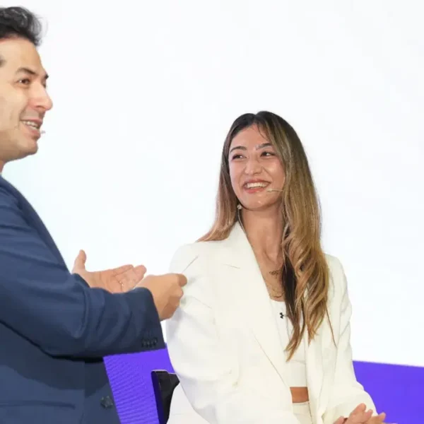 SheTalks etkinlikleri sürüyor: Genç kadınlara ilham kaynağı buluşma