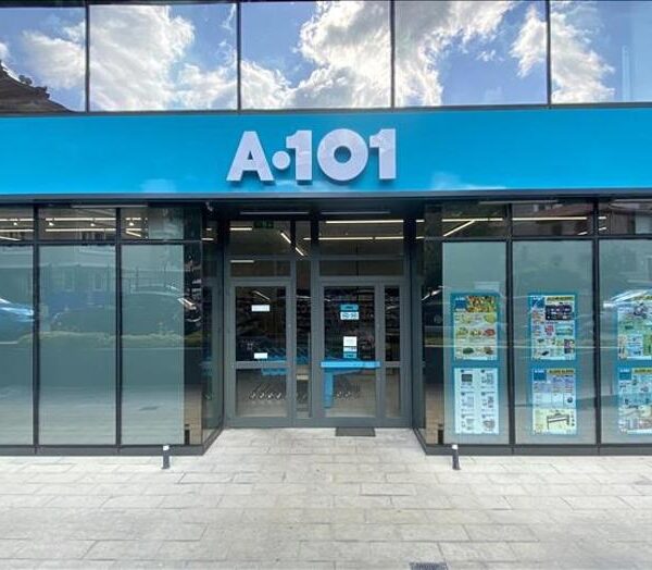 A101’de 11 Aralık 2025’te 70 inç TV, su sebili, motosiklet malzemeleri ve bavul fırsatları!