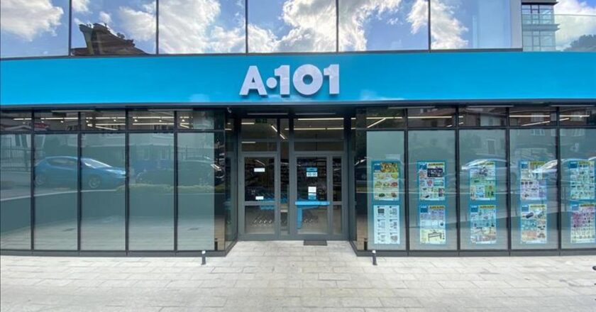 A101’de 11 Aralık 2025’te 70 inç TV, su sebili, motosiklet malzemeleri ve bavul fırsatları!